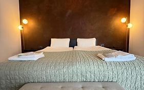 APARTAMENT Iaroi 2